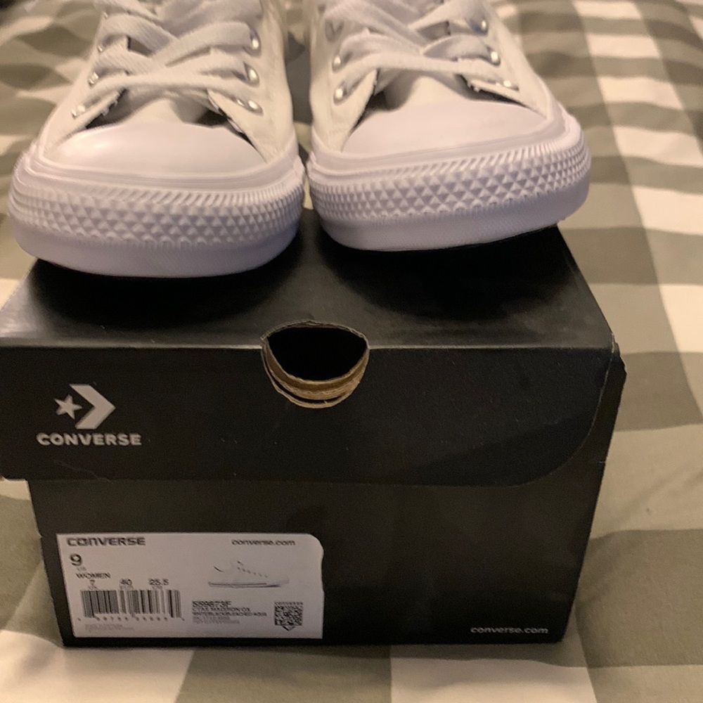 Women’s Converse